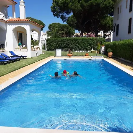 Casa Sol Da Falesia 公寓